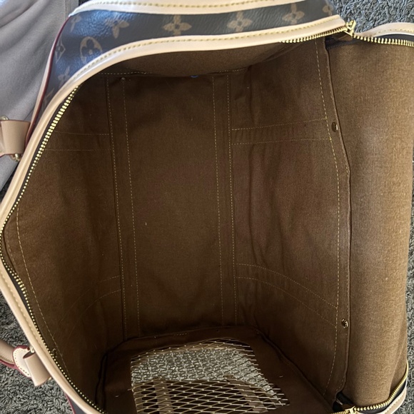 Louis Vuitton dog carrier - Picture 2 of 8